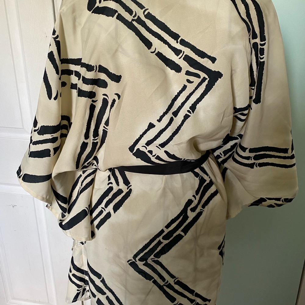 Dress - Picture 4 of 4